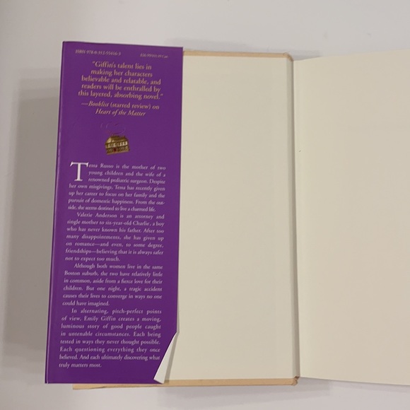 Emily Giffin book bundle - Picture 3 of 11